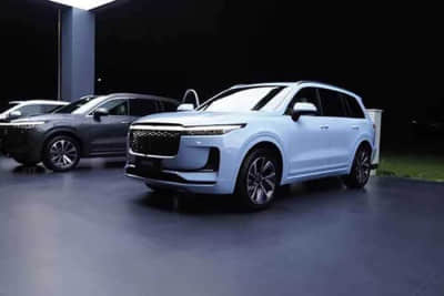 某高端电动车直降6万！网友：卖得完吗？