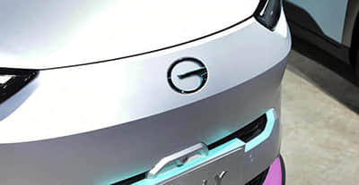 不造车的库克，开始为保时捷新车疯狂打Call