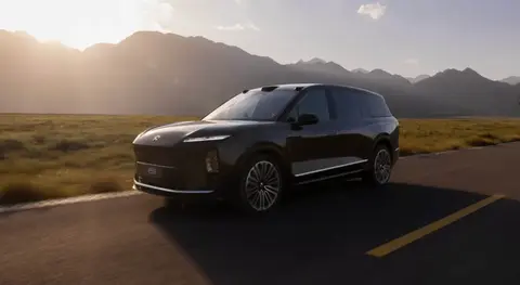 实现首次单季度盈利！蔚来翻身了？